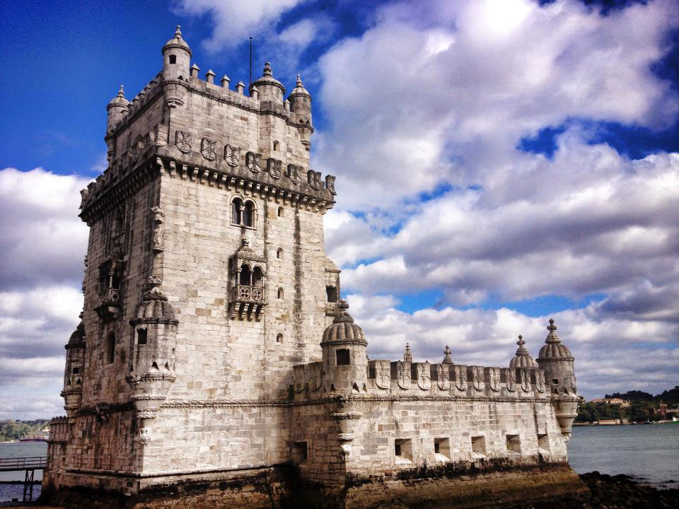 a castle in Lisboa